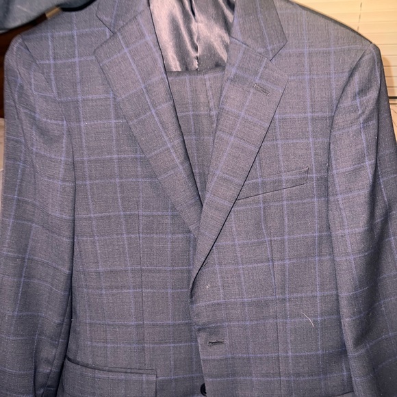Calvin Klein mens suite from mens wearhouse - Picture 7 of 7